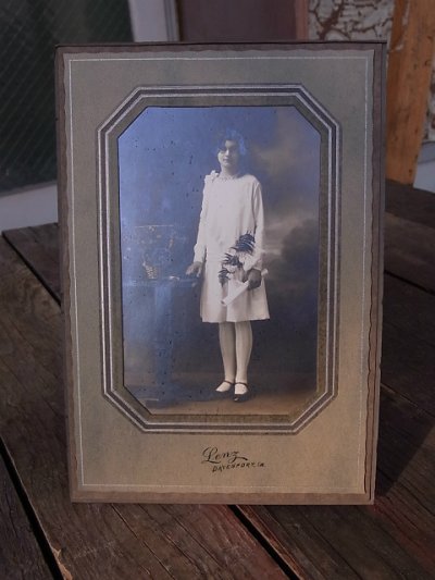 画像2: アンティーク　古い写真　アイオワ州ダベンポートの女性　2人目　店舗用装飾品　ビンテージ