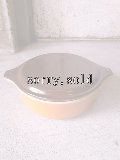 画像1: アンティーク　old PYREX　パイレックス　キャセロール　キャメル＆ブラウン　蓋付き　ビンテージ