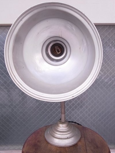 画像4: アンティーク　マシーンエイジ　1灯　インダストリアル　テーブルランプ　メタルシェード　ビンテージ