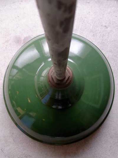 画像4: アンティーク　1920'S 30'S　factory lamp　salvage from Packard Automotive Plant　インダストリアルシーリングライト　ガスステーションランプ　ホーローメタルシェード　琺瑯　ペンダントランプ　1灯　グリーン　シャフト付　ビンテージ　その1