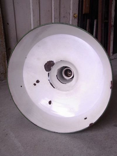 画像5: アンティーク　1920'S 30'S　factory lamp　salvage from Packard Automotive Plant　インダストリアルシーリングライト　ガスステーションランプ　ホーローメタルシェード　琺瑯　ペンダントランプ　1灯　グリーン　シャフト付　ビンテージ　その7