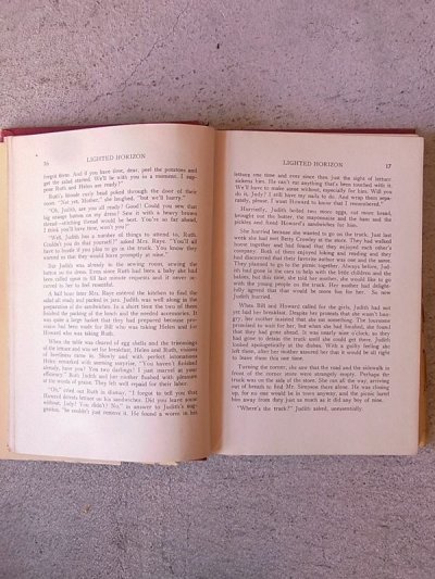 画像5: アンティーク　洋書　LIGHTED HORIZON　1940　本　古書　ビンテージ
