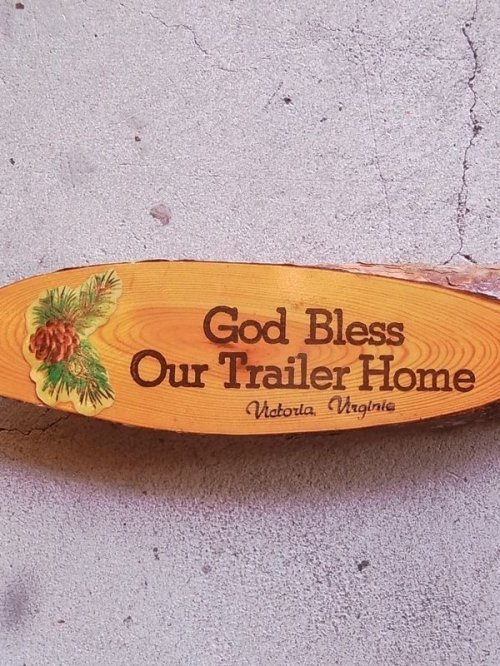 other photographs.3: GOD BLESS OUR TRAILER HOME　壁掛けオブジェ　ウッド　ウォールオーナメント　アンティーク　ビンテージ