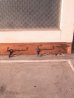 画像3: 7連フック　壁掛け　ハットラック　ハットハンガー　ウォールハンガーラック　ウッド×アイアン　アンティーク　ビンテージ (3)