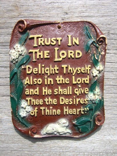 画像1: TRUST IN THE LORD...　メッセージ　陶器　装飾　花柄　ウォールオーナメント　壁掛け　アンティーク　ビンテージ