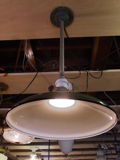 画像1: アンティーク　インダストリアルシーリングライト　ホーローメタルシェード　琺瑯　ペンダントランプ　1灯　グリーン　ビンテージ