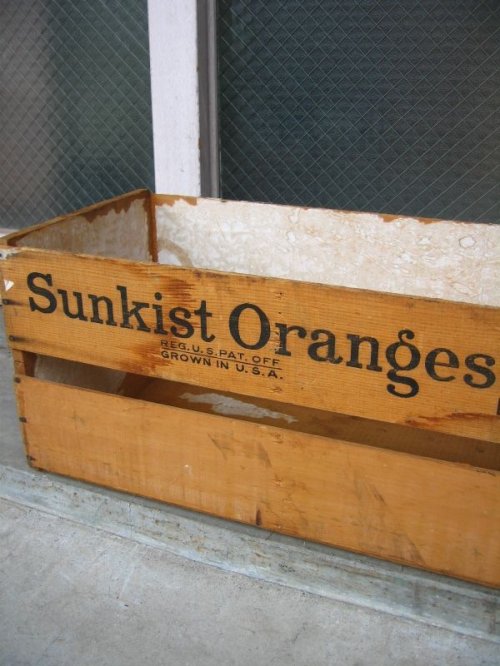 other photographs.1: ウッドボックス　Sunkist Oranges California　木箱　ストレージBOX　アドバタイジング　アンティーク　ビンテージ
