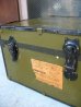画像7: トランク　ミリタリー　中型　スーツケース　カーキ　ステンシルデカール　カギ付き　店舗什器に　アンティーク　ビンテージ