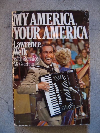 画像2: 1970's　洋書　MY AMERICA,YOUR AMERICA　1976　古書　アンティーク　ビンテージ
