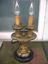 1920’S 30'S　ヴィクトリアン　テーブルランプ　2灯　燭台モチーフ　装飾　ウッド　アンティーク　ビンテージ