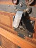 画像8: 19世紀　ドームトップトランク　中型　幾何学模様　収納ケース　キャスター付き　店舗什器に　アンティーク　ビンテージ