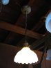 画像2: 1930年代　シーリングライト　リブ付き　スキャロップ　オパール　ミルクガラスシェード　 ペンダントランプ　アイアン　1灯　アンティーク　ビンテージ (2)