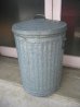 画像1: ダストボックス　buckets　trash can　トラッシュカン　ゴミ箱　蓋付き　大型　ブリキ　アンティーク　ビンテージ (1)