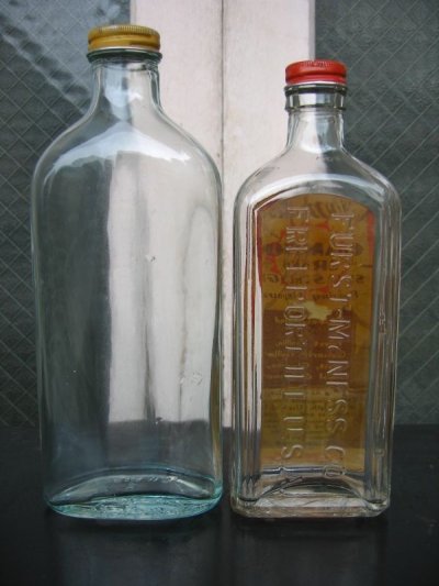 画像1: 1940’S 50'S　ガラスボトル　2本セット　CHAMPION BRAND　アドバタイジング　アンティーク　ビンテージ