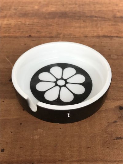 画像1: 大正ロマン　昭和レトロ　灰皿　アッシュトレイ　陶器　花柄　MADE IN JAPAN　アンティーク　ビンテージ