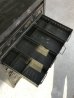画像9: 1940'S 50'S　ミリタリー　メタルキャビネット　アイアンドロワー　4列6段　作業台　カーキ　インダストリアル　アンティーク　ビンテージ