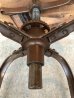画像13: M様商談中　1920'S 30'S　Angle steel stool company　スイベル　高さ調整機能　ウッド×アイアン　スツール　インダストリアル　アンティーク　ビンテージ