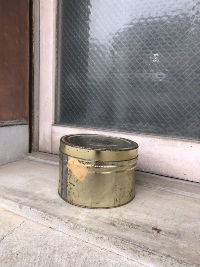 画像1: 1960'S 70'S　ゴールド　チェリー缶　蓋付　ストレージ缶　トラッシュカン　ブリキ　ティン缶　ゴミ箱　ドラム　アンティーク　ビンテージ