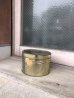 画像1: 1960'S 70'S　ゴールド　チェリー缶　蓋付　ストレージ缶　トラッシュカン　ブリキ　ティン缶　ゴミ箱　ドラム　アンティーク　ビンテージ (1)