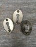 画像9: 1910'S 20'S　アーリセンチュリー　キーホール　keyhole　キープレート　スケルトンキー用　カギ穴プレート　ブラス　クロムメッキ　ラウンド型　アンティーク　ビンテージ