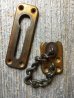 画像5: 1940’S 50'S　サーフェイスロック　ドアチェーン　ドアファスナー　ロック　CHAIN DOOR FASTENERS　鍵　スチール　アイアン　真鍮メッキ　アンティーク　ビンテージ