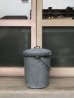 画像5: 1950'S 60'S　トラッシュカン　ダストボックス　アメリカ　ゴミ箱　バケツ　ブリキ　バケット　蓋付き　ガーデニング　ツールBOX　アンティーク　ビンテージ