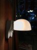 画像2: 1930'S 40'S　パウダールームランプ　バスルームライト　エクセレントコンディション　ウォールマウントブラケットライト　1灯　ミルクガラス　ポーセリン　アンティーク　ビンテージ (2)