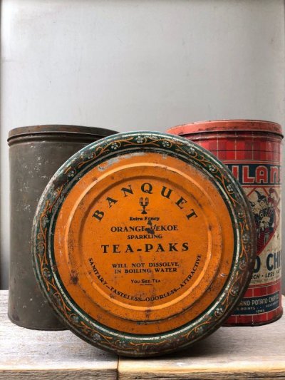 画像1: 1930'S 40'S 50'S　ティン缶　3個セット　BANQUET TEA-PAKS　紅茶 缶　HILAND POTATO CHIPS　スコットランド　ケルト　アドバタイジング　アンティーク　ビンテージ