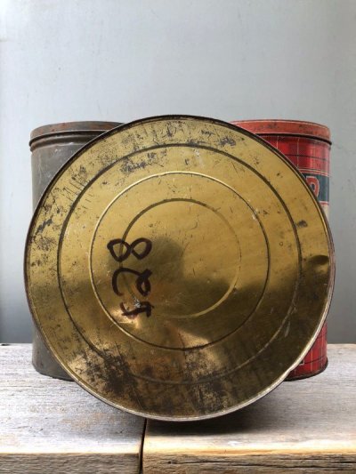 画像2: 1930'S 40'S 50'S　ティン缶　3個セット　BANQUET TEA-PAKS　紅茶 缶　HILAND POTATO CHIPS　スコットランド　ケルト　アドバタイジング　アンティーク　ビンテージ
