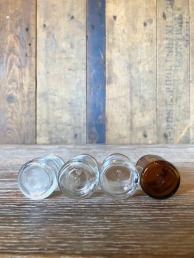 画像5: 1940'S 50'S　ミニ　メディスンボトル　4本セット　瓶　アンバーガラス　クリアーガラス　アンティーク　ビンテージ