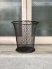 画像3: 1910'S 20'S　ワイヤーメッシュ　ダストボックス　ワイヤーバスケット　アメリカ　USA　buckets　trash can　トラッシュカン　ゴミ箱　アイアン　スチール　アンティーク　ビンテージ
