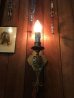 画像2: 1930'S　ビクトリアン　キャンドルソケットランプ　燭台 モチーフ　ろうそく風　ウォールマウントブラケットライト　1灯　ブラス　アイアン　ベアバルブ　アンティーク　ビンテージ (2)