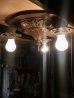 画像2: 1920'S30'S　アールデコ　フラッシュマウント　シーリングライト　3灯　シャンデリア　真鍮　ベアバルブ　ソケットサラウンド　ボールチェーンスイッチ付　ビクトリアン　装飾　アンティーク　ビンテージ (2)