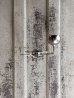 画像2: 1910'S 20'S　レア　SAN-O-LA　アーリーセンチュリー　ビクトリアン　SOAPDISH　カップホルダー　歯ブラシホルダー　トゥースブラシホルダー　station bathroom　ウォールマウント　ビンテージプランビング　洗面　ソープディッシュ　石鹸台　真鍮　シャビーシック　アンティーク　ビンテージ (2)