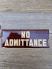 画像3: 1940'S 50'S　レア　NO ADMITTANCE　立ち入り禁止　サイン　看板　スチール　ティン　リフレクター塗料　木目調ペイント　軽量　アドバタイジング　ショップ　ストアー　店舗　SIGN　小型　アンティーク　ビンテージ
