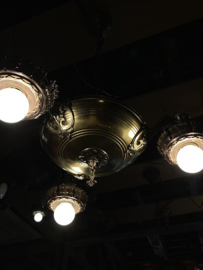 画像1: 1920'S30'S　アールデコ　シーリングライト　パンランプ　3灯　シャンデリア　真鍮　ベアバルブ　スイッチ付　ソケットサラウンド　装飾　アンティーク　ビンテージ