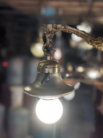 画像2: 1920'S30'S　アールデコ　シーリングライト　パンランプ　BRYANT　2灯　シャンデリア　真鍮　ベアバルブ　スイッチ付　ソケットサラウンド　装飾　アンティーク　ビンテージ