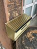画像3: 1950'S 60'S　50年代 60年代　ミッドセンチュリー　MAIL BOX　アメリカ　ポスト　POST　メールボックス　郵便受け　壁掛け　ゴールド×ブラック　アルミニューム　フィフティーズ　アンティーク　ビンテージ