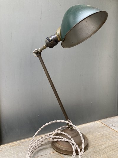 画像2: 1920'S 30'S　アーリーセンチュリー　FARIES　HUBBELL　フェアリーズ　シャビーシック　インダストリアルランプ　デスクランプ　タスクランプ　1灯　2アジャスター　ブラス　アイアン　スチール　アンティーク　ビンテージ