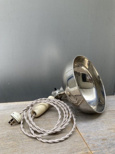 画像2: 1910'S 20'S　BRYANT　THERAPEUTIC LAMP　メディカルライト　アール・デコ　マシンエイジ　1灯　メディカル　インダストリアル　ランプ　ニッケルメッキ　メタルシェード　ウッドハンドル　NOS　展示品デッドストック　エクセレントコンディション　アンティーク　ビンテージ