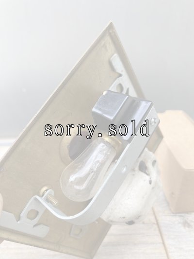 画像8: 1930'S 40'S　レア　エクセレントコンディション　BRYANT　HEMCO　BULLS EYE SWITCH-ASSY　ブルズアイスイッチ　グラスジュエル　GLASS JEWEL　レッドカットガラス　トグルスイッチ　ブラス プレート　ポーセリン　真鍮　アンティーク　ビンテージ