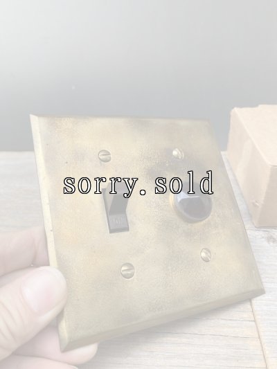画像7: 1930'S 40'S　レア　エクセレントコンディション　BRYANT　HEMCO　BULLS EYE SWITCH-ASSY　ブルズアイスイッチ　グラスジュエル　GLASS JEWEL　レッドカットガラス　トグルスイッチ　ブラス プレート　ポーセリン　真鍮　アンティーク　ビンテージ