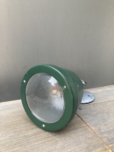 画像1: 1970'S    スポットライト　ウォールマウントブラケットライト　ガラス　軽量アルミニューム　グリーン　1灯　アルミ合金　アンティーク　ビンテージ
