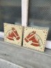 画像1: 1950’S　フィフティーズ　2pcs set　ツー ホース　馬　ビニール　リベット　ウォールデコ　ベージュ×レッド　ウォールオーナメント　アンティーク　ビンテージ (1)