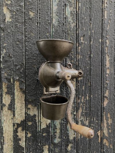画像1: 1890'S 1900'S 1910'S　USA　ROYAL　Wall Mount Coffee Grinder　コーヒーミル　コーヒー ビーン グラインダー　coffee mill　珈琲豆　粉砕器　エクセレントコンディション　アイアン　アンティーク　ビンテージ
