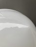 画像27: 1920'S 30'S　レア　マシンエイジ　コーン型　スタッド型　リブ付きミルクガラスシェード　ペンダントランプ　シーリングライト　1灯　スクールハウスシーリング　中型　アーツ＆クラフツ　シャビーシック　スチール　ブラス　銅メッキ　アイアン　アンティーク　ビンテージ