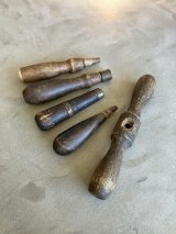 Old ‎Leather craftsman's tool handle　ウッドハンドルいろいろ　オブジェ　ジャンク　工具　ナイフの柄　ヤスリの柄　5本セット　ウッド　レザークラフト 店などの ディスプレイに レストアベースに　アンティーク　ビンテージ