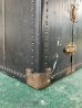 画像21: 1900'S 10'S　アメリカ製　steamer trunk　WHEARY TRUNK Co.　ワードローブトランク　カンパニーデカール付　木製ハンガー付　超大型　衣装ケース　店舗什器に　アンティーク　ビンテージ