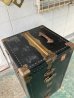 画像11: 1900'S 10'S　アメリカ製　steamer trunk　WHEARY TRUNK Co.　ワードローブトランク　カンパニーデカール付　木製ハンガー付　超大型　衣装ケース　店舗什器に　アンティーク　ビンテージ