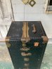 画像10: 1900'S 10'S　アメリカ製　steamer trunk　WHEARY TRUNK Co.　ワードローブトランク　カンパニーデカール付　木製ハンガー付　超大型　衣装ケース　店舗什器に　アンティーク　ビンテージ